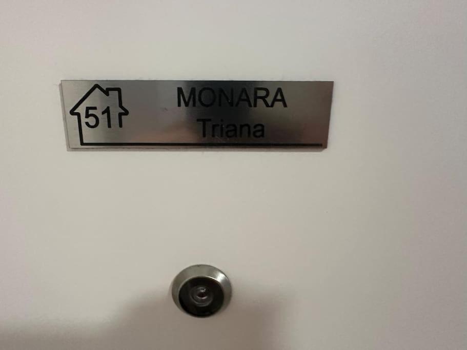Atico Triana Con Terraza * Sevilha