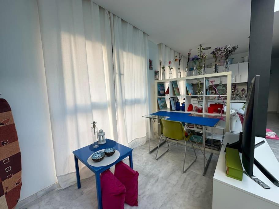 Atico Triana Con Terraza Apartment *
