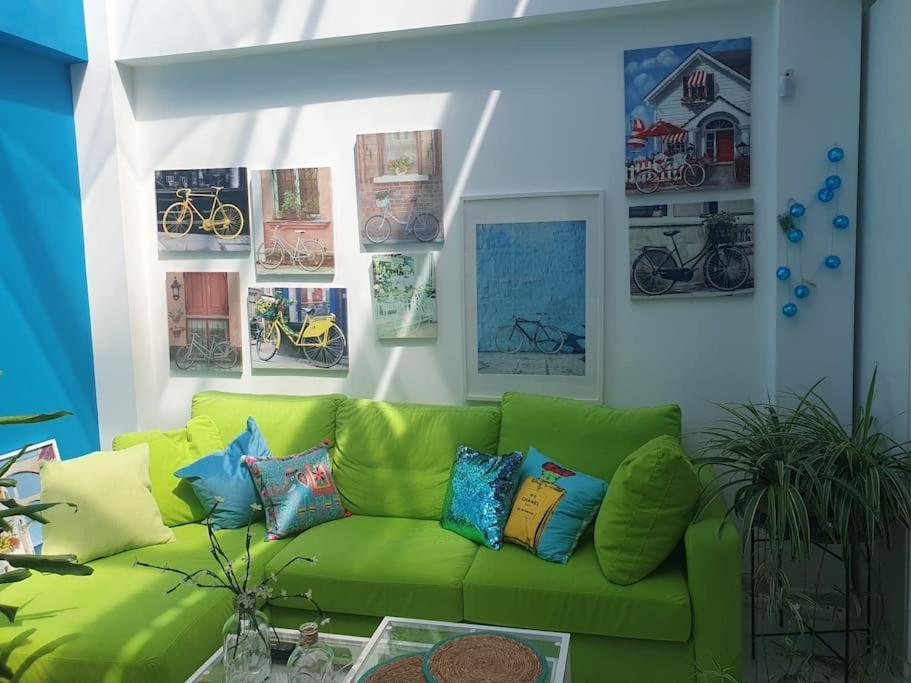 Atico Triana Con Terraza Apartment Seville